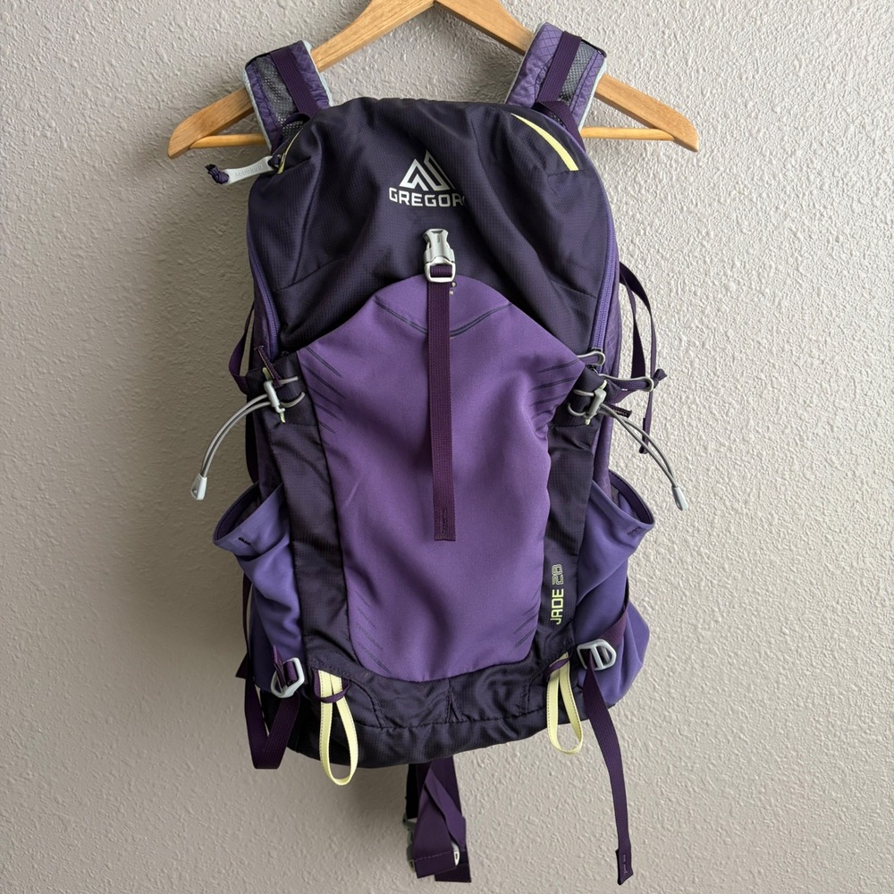 Gregory Jade 28 Women's Purple Small Hiking Backpack Rain Cover